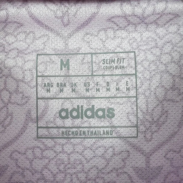 Maillot Real Madrid foot concept rose 2024 2025 Maison To Sport
