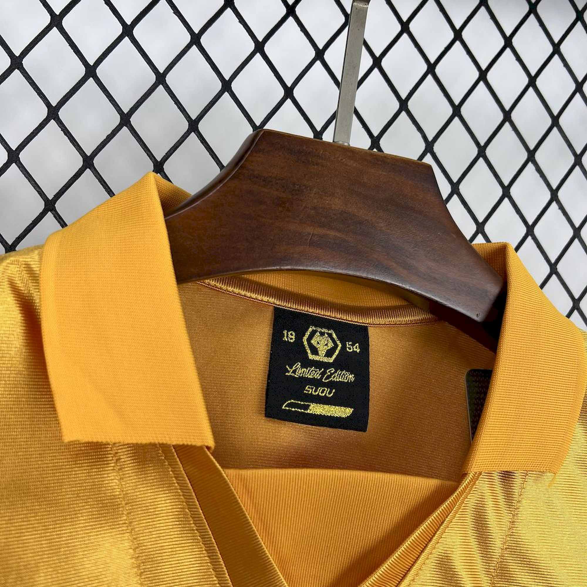Maillot Wolves concept 2025-26 Maison To Sport